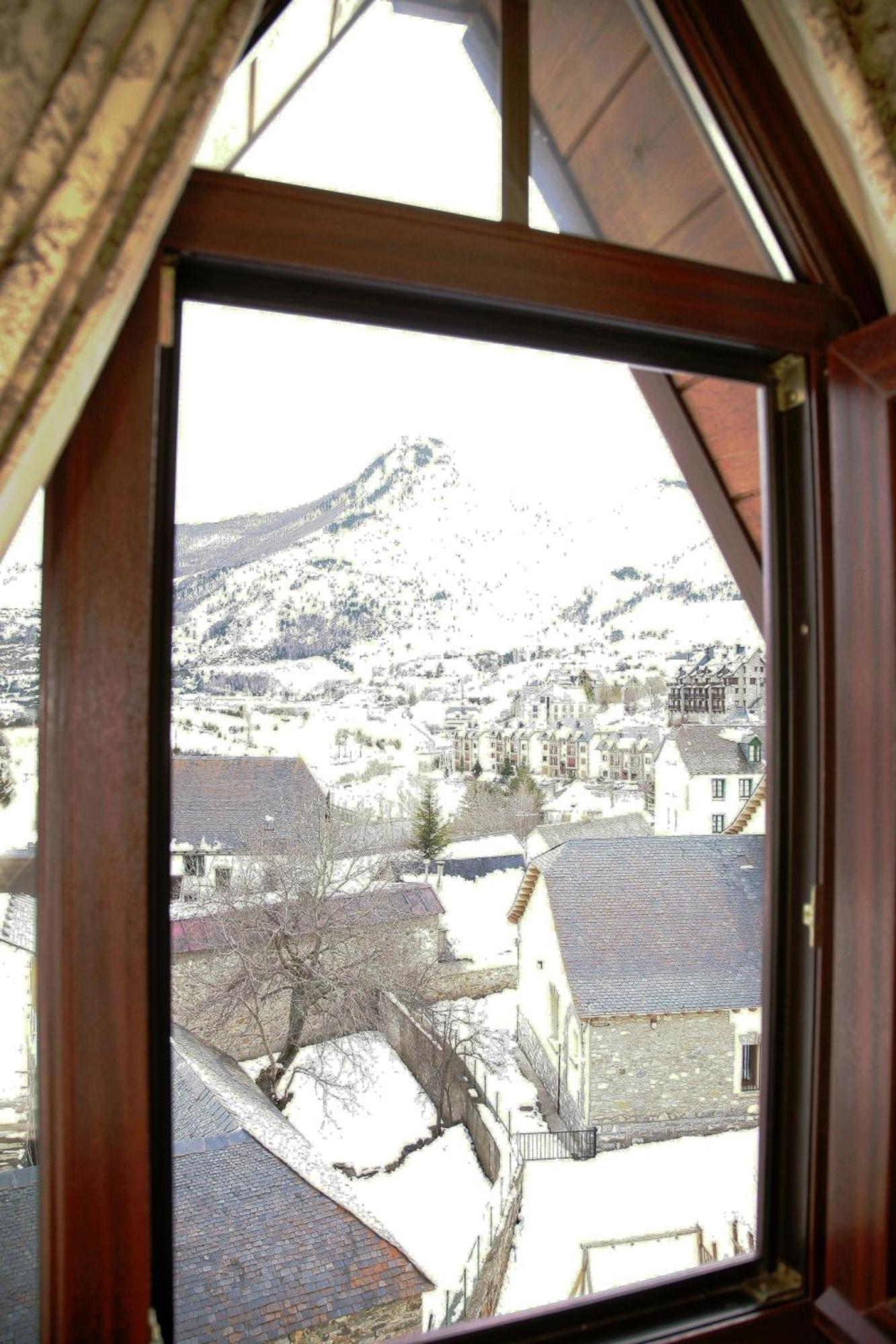 Hotel Almud Sallent de Gállego Habitación foto